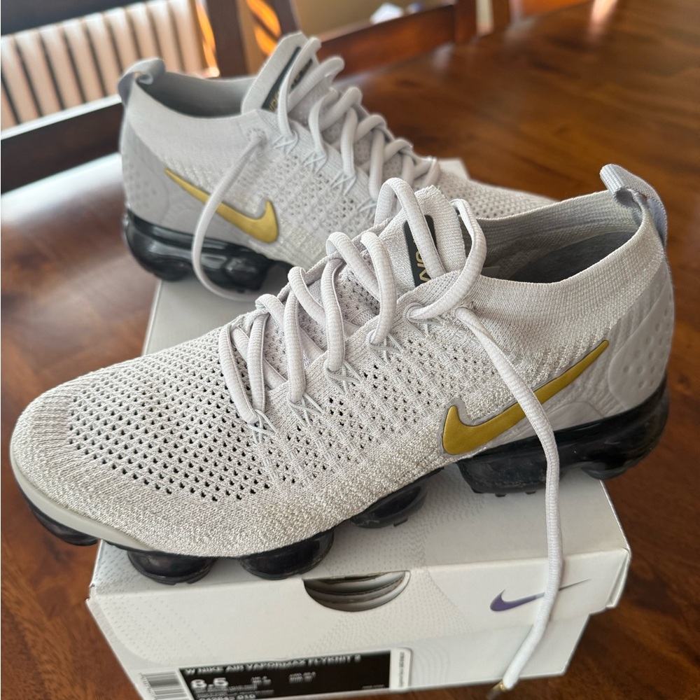 Women’s Nike Air Vapormax Flyknit 2
